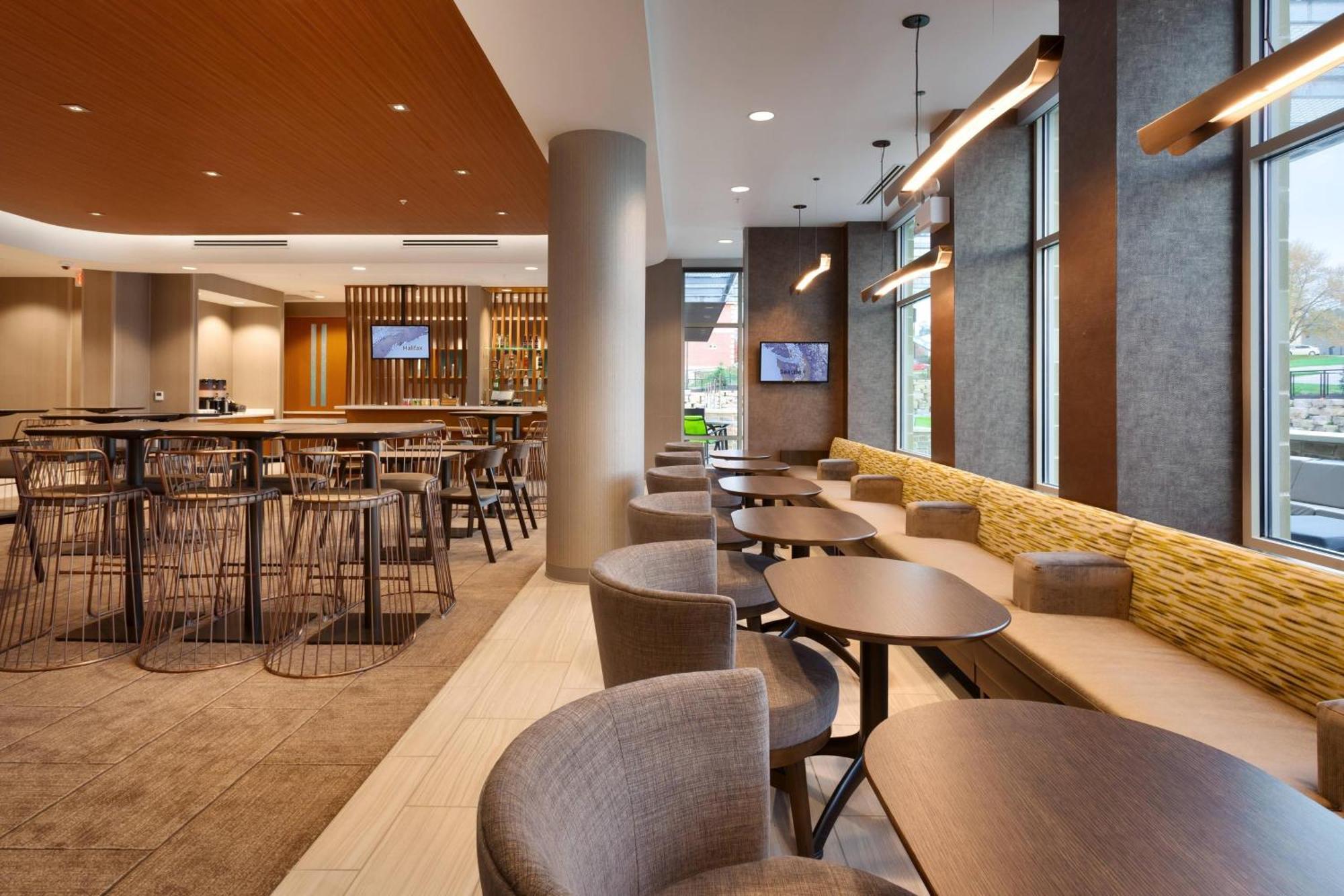 Springhill Suites By Marriott Coralville Dış mekan fotoğraf