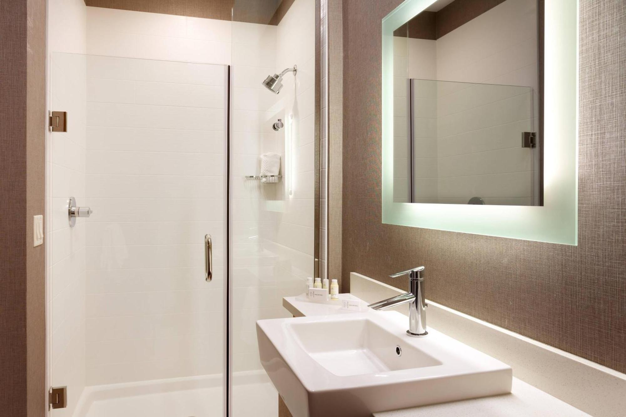 Springhill Suites By Marriott Coralville Dış mekan fotoğraf