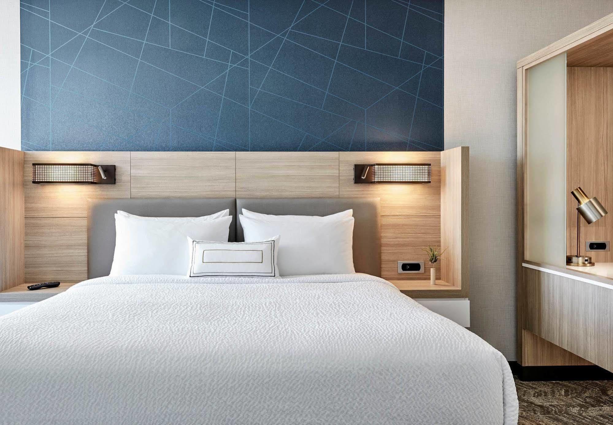 Springhill Suites By Marriott Coralville Dış mekan fotoğraf