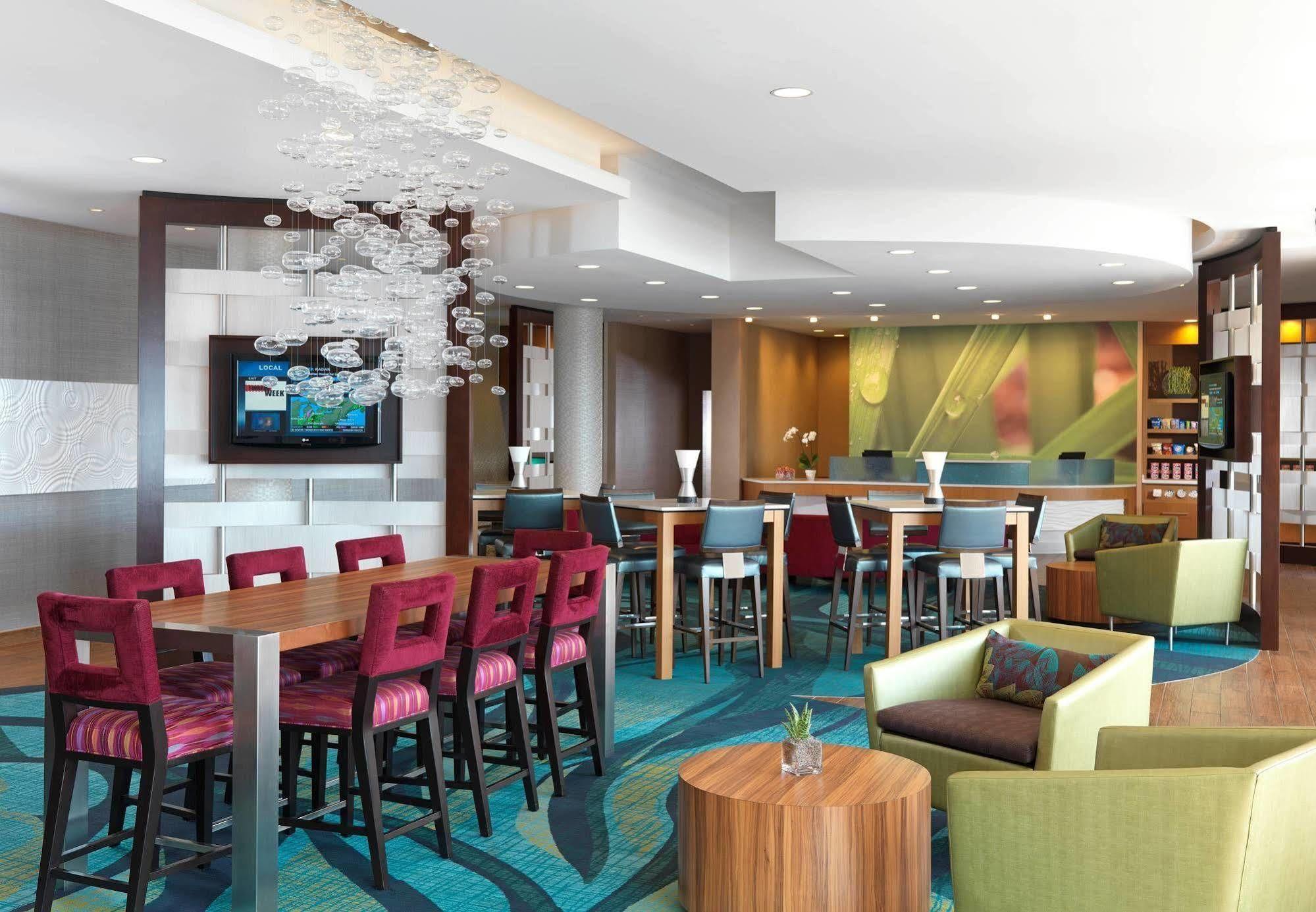 Springhill Suites By Marriott Coralville Dış mekan fotoğraf